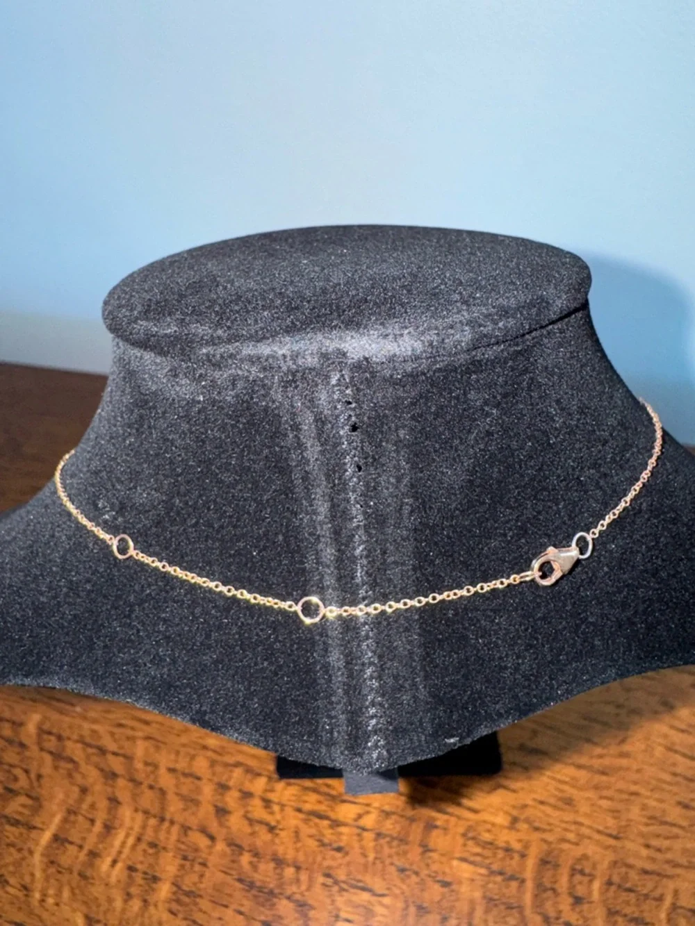 NWOT Rose Gold Hamsa Pendant Necklace - Picture 7 of 8